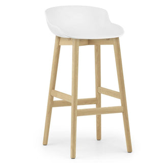 Normann Copenhagen Hyg oak bar stool with polypropylene seat h. 75 cm. Normann Copenhagen Hyg White - Buy now on ShopDecor - Discover the best products by NORMANN COPENHAGEN design